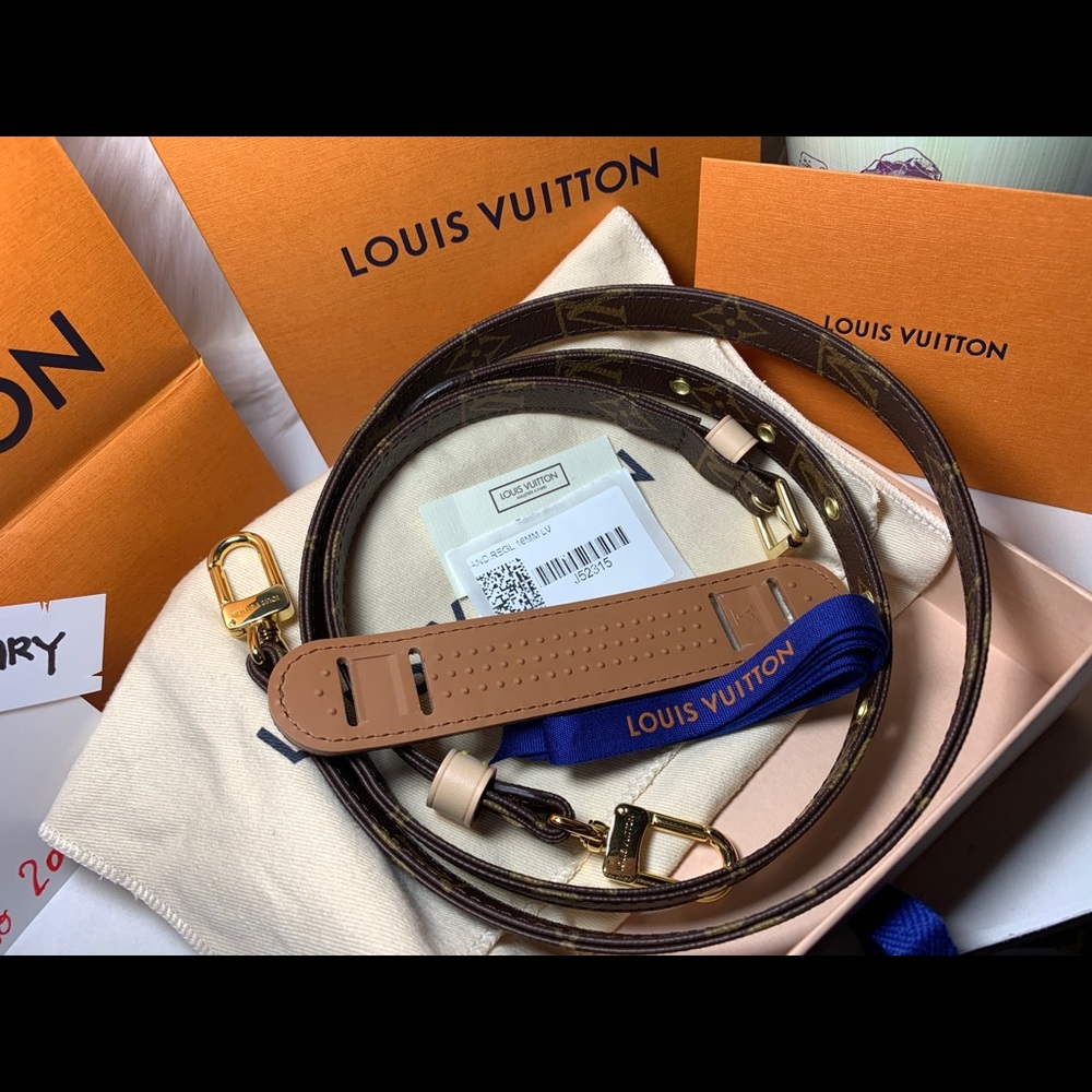 *** 🌟S O L D 🌟LV 16MM Adjustable strap ***